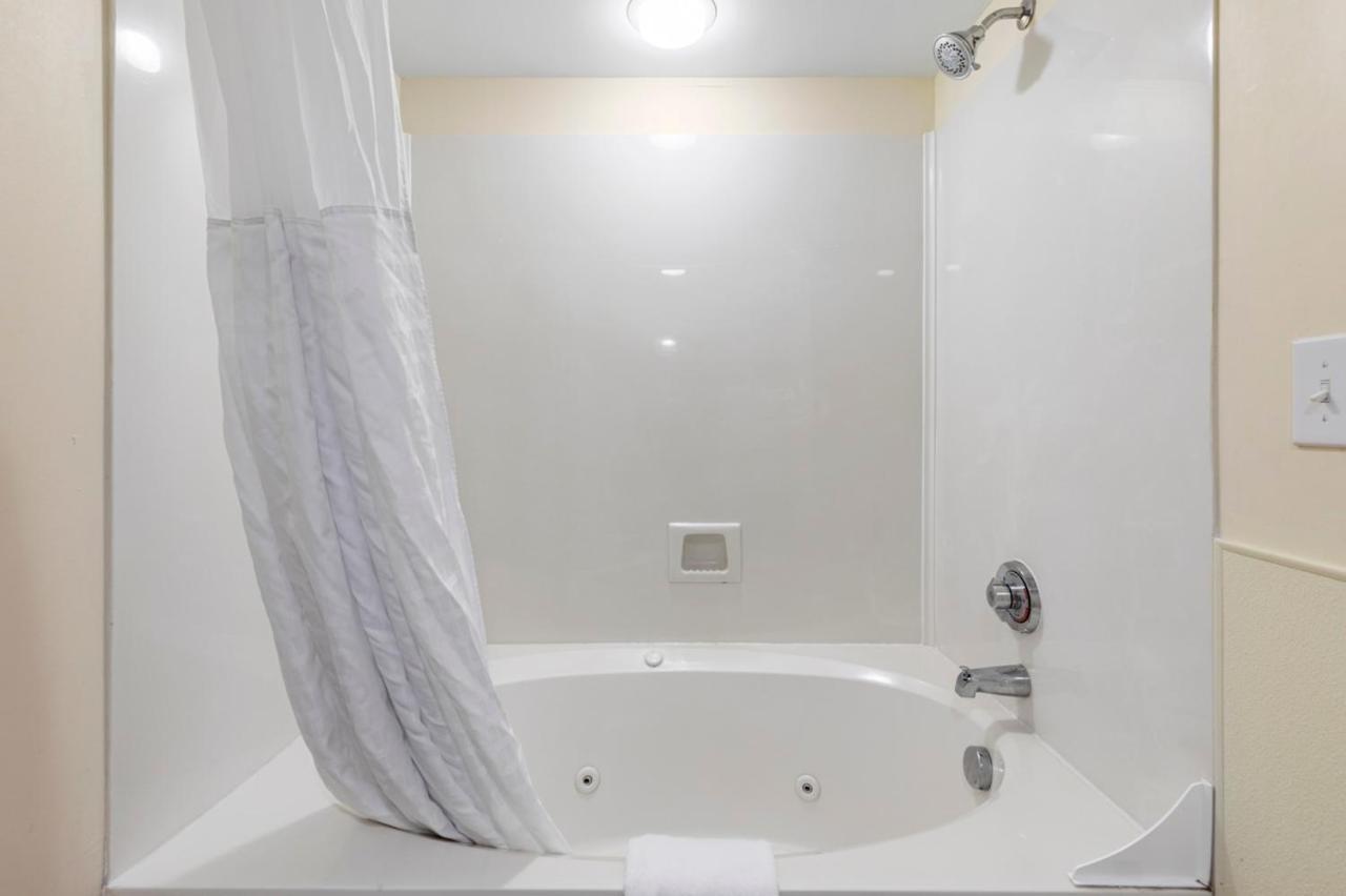 Ocean View Bahama Sands Stunning Resort เมอร์เทิลบีช ภายนอก รูปภาพ
